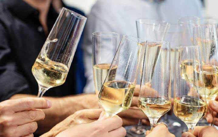 Rustomjee Parishram Neighbours Lounge